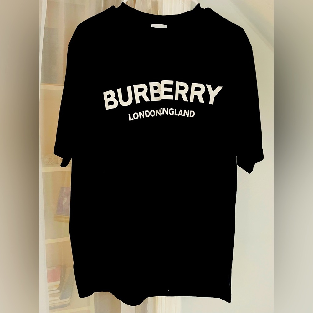 Burberry T-shirt